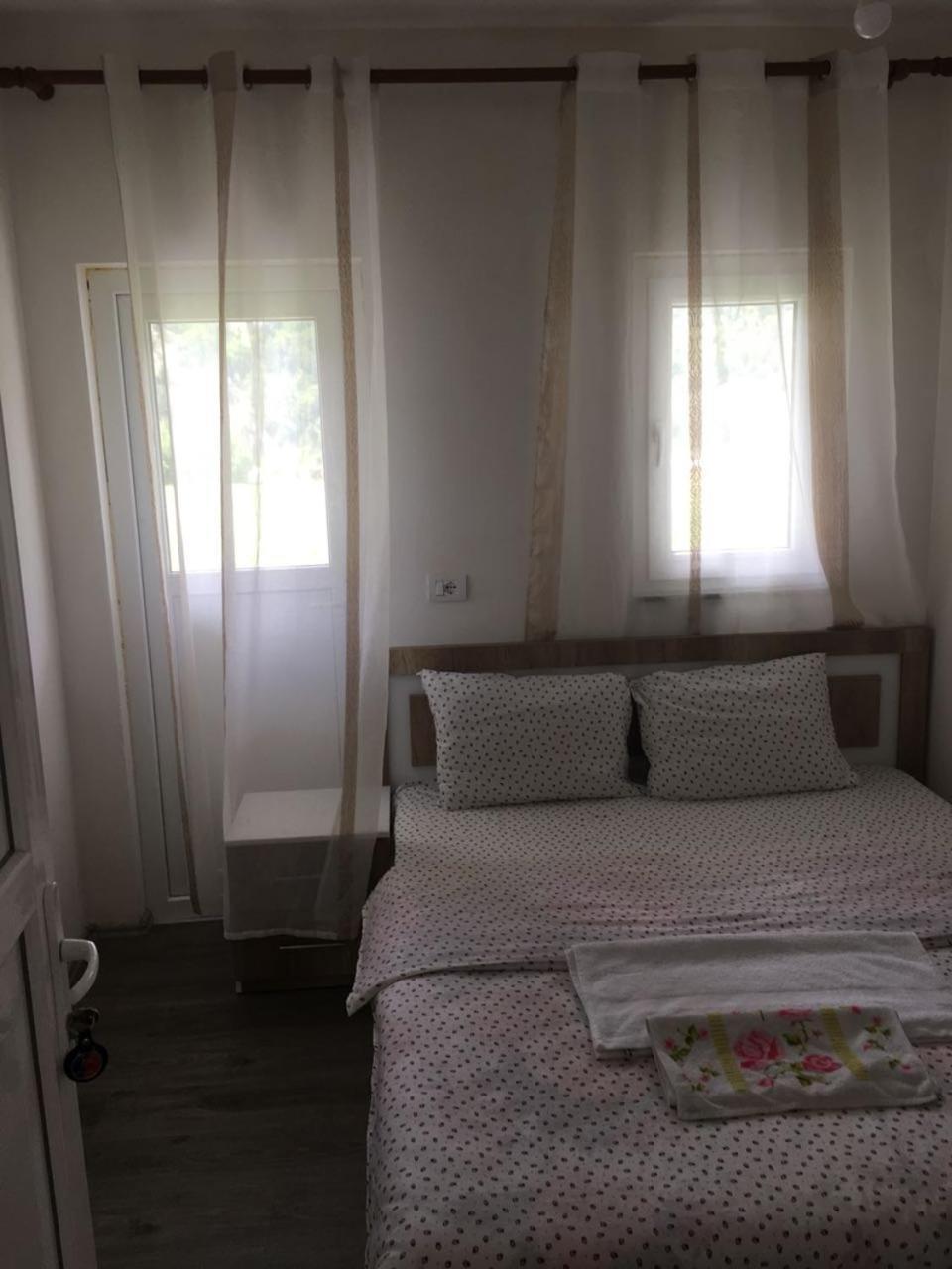 Guesthouse Skender Selimaj Valbone Exterior photo